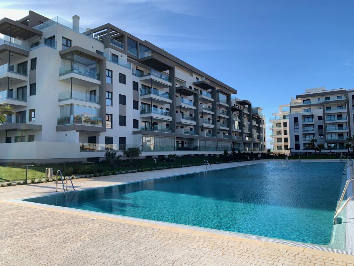 Penthouse With Wide Terrace Next To The Ocean Apartment *