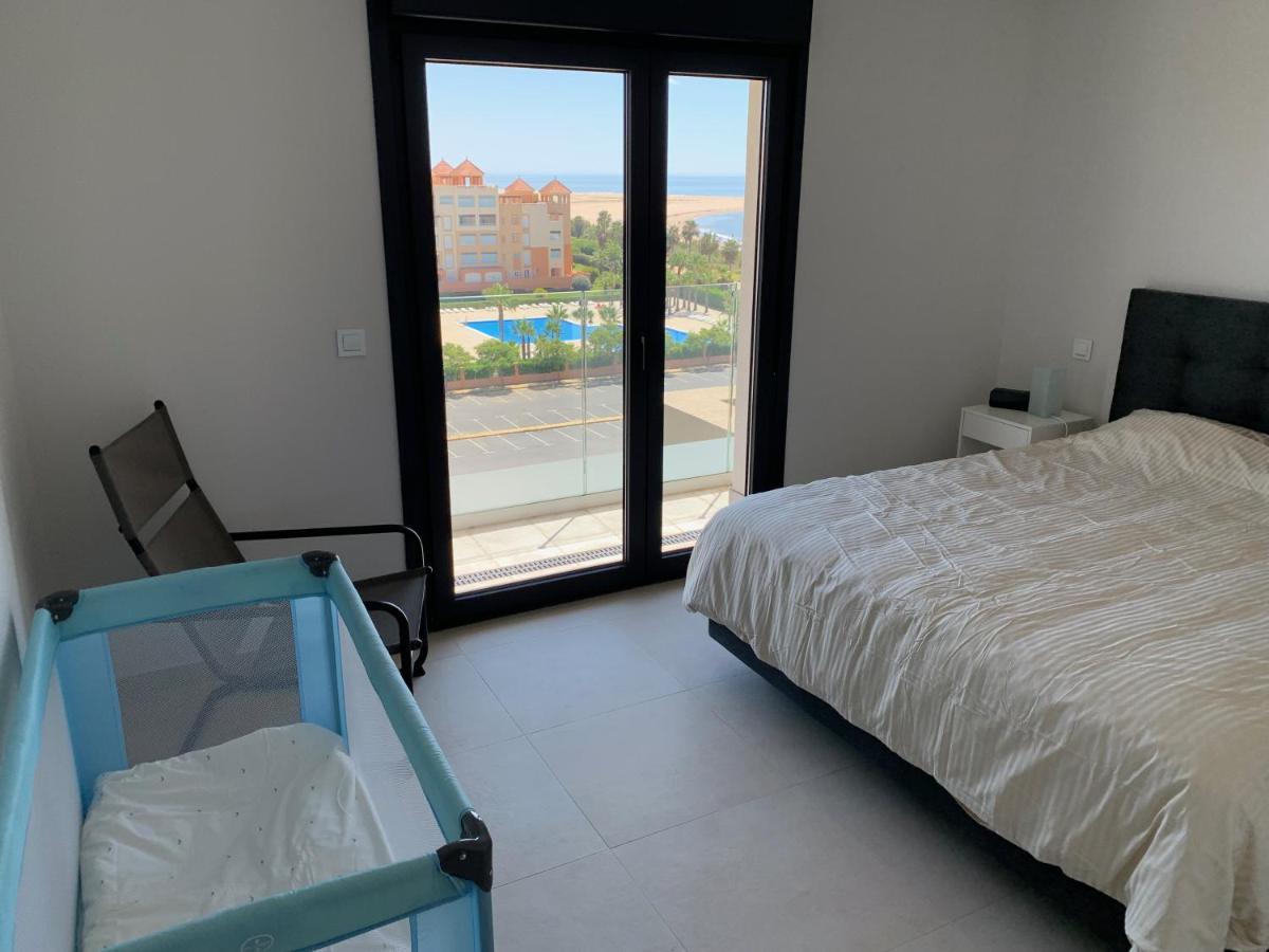 Penthouse With Wide Terrace Next To The Ocean Apartment Huelva